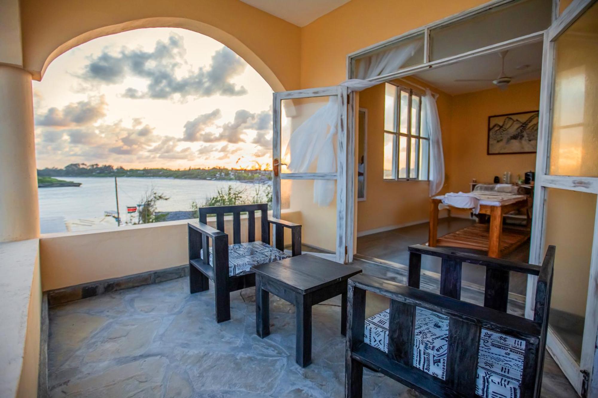 Ahg Lion Beach Resort Watamu Exterior foto